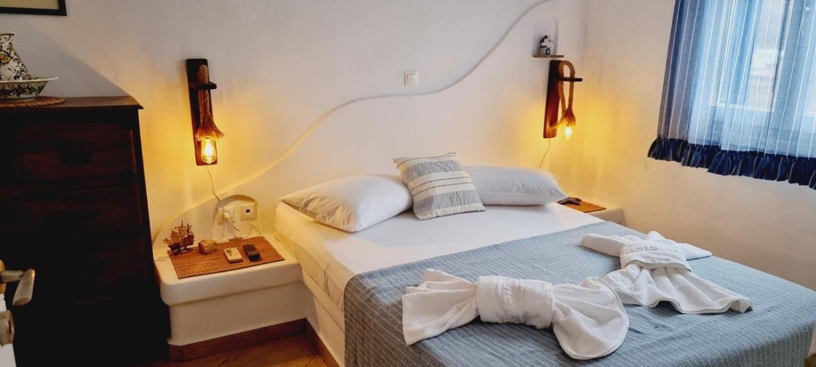 Syros Apartments Suites Chryssonisos Kini Exterior photo