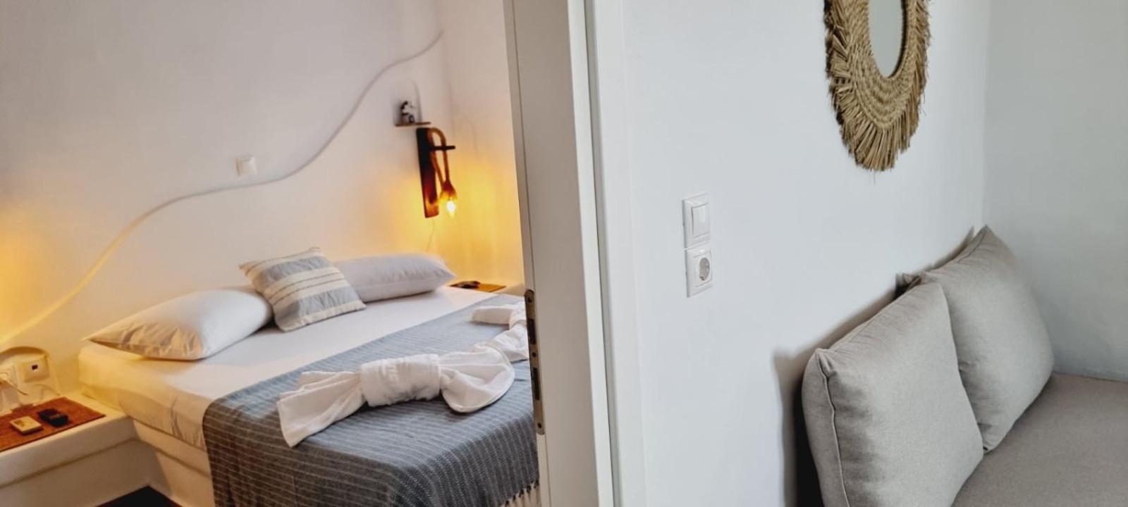 Syros Apartments Suites Chryssonisos Kini Exterior photo